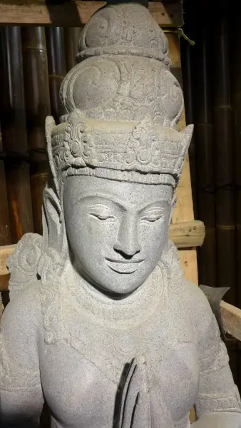 Product image 4 of the product “Standing Sri Dewi, Folded hands and Turning the wheels models, sizes 160cm and 175cm, Natural finish Folded hands (A) | 160 cm”